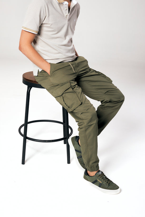 Product PANTALÓN CARGO KANE NOAH - Olive Night - Image 3